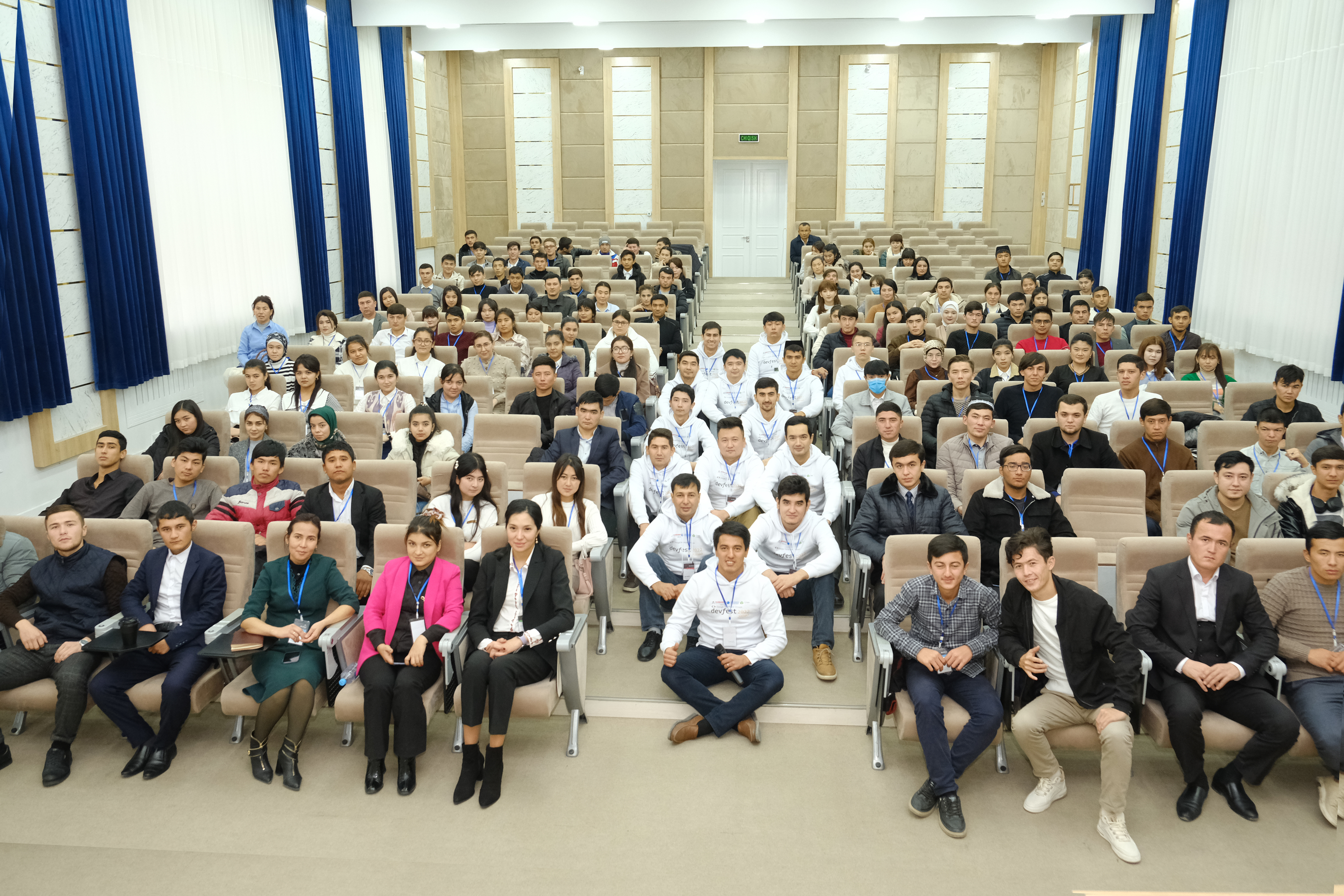 Jizzax viloyatida ilk bor "DevFest 2022 Jizzakh" dasturchilar festivali tashkil qilindi.